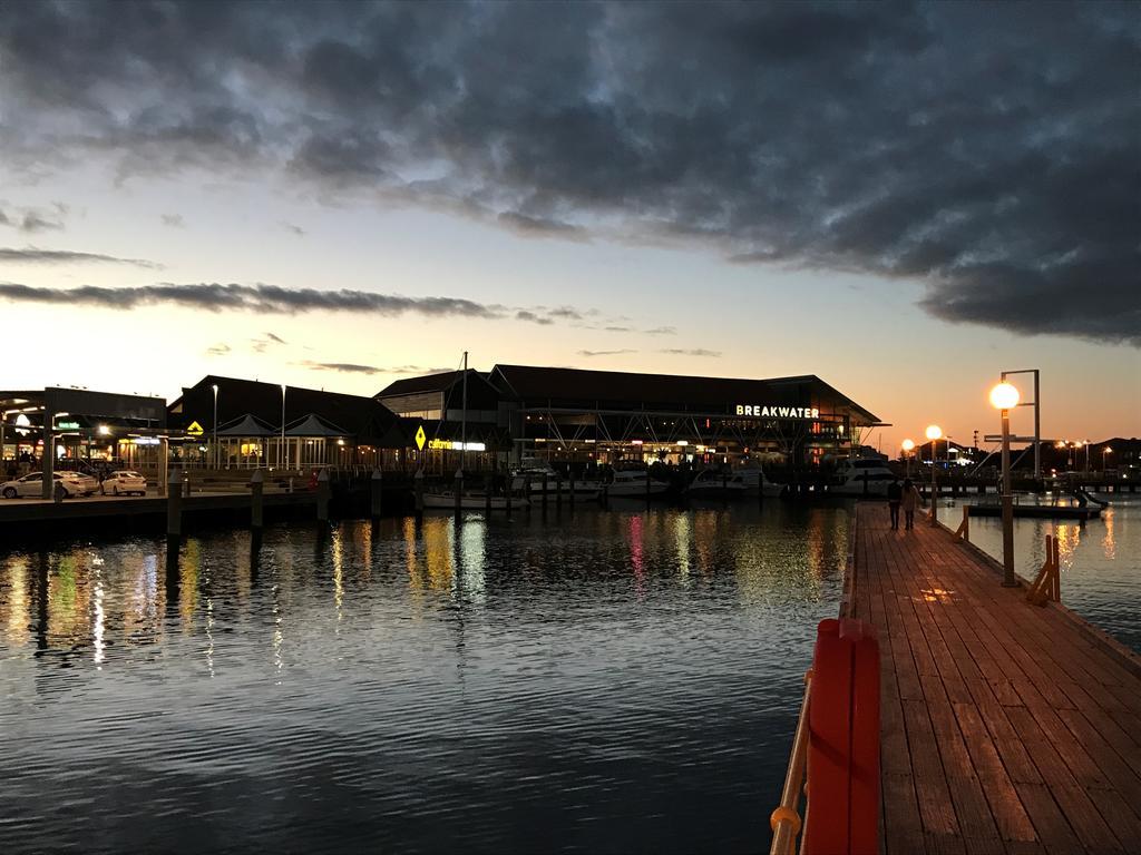 Sunset Place Apartments Perth Zimmer foto
